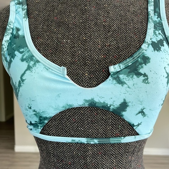Zaful Sexy Tie Dye Cutout Bikini Top Size 6 - Picture 4 of 5